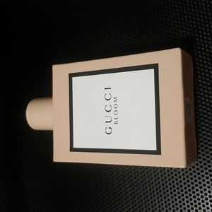 Gucci Bloom 100/m//l  E////DP